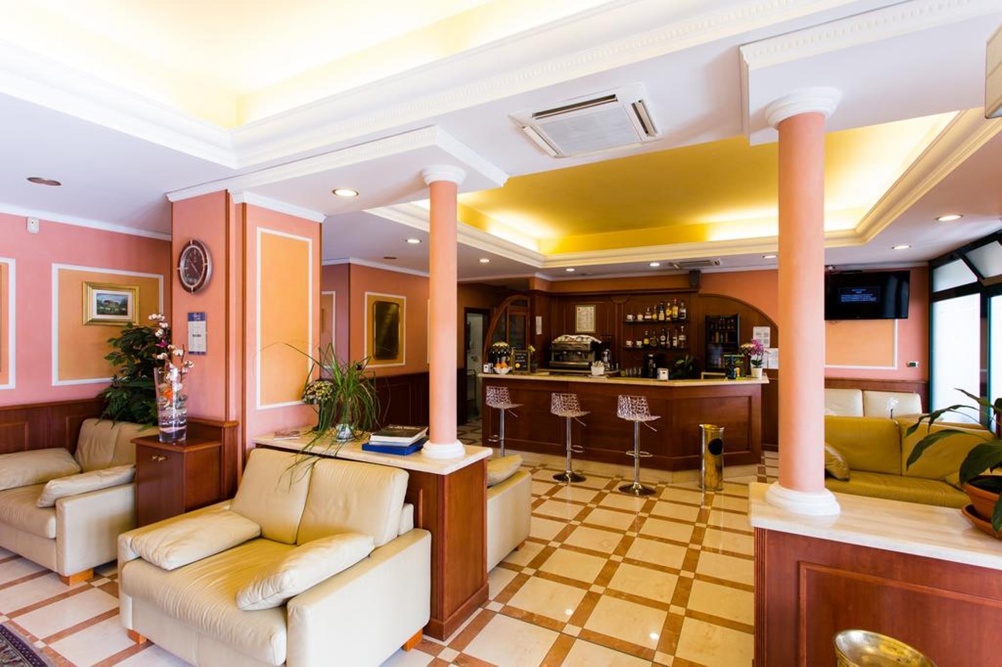Vald Hotel Val della Torre Esterno foto