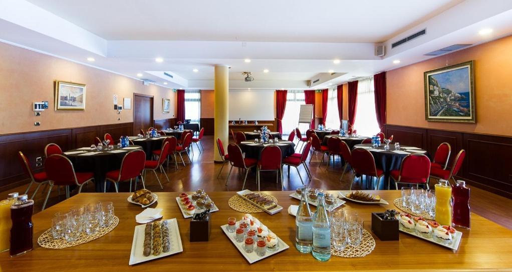 Vald Hotel Val della Torre Esterno foto