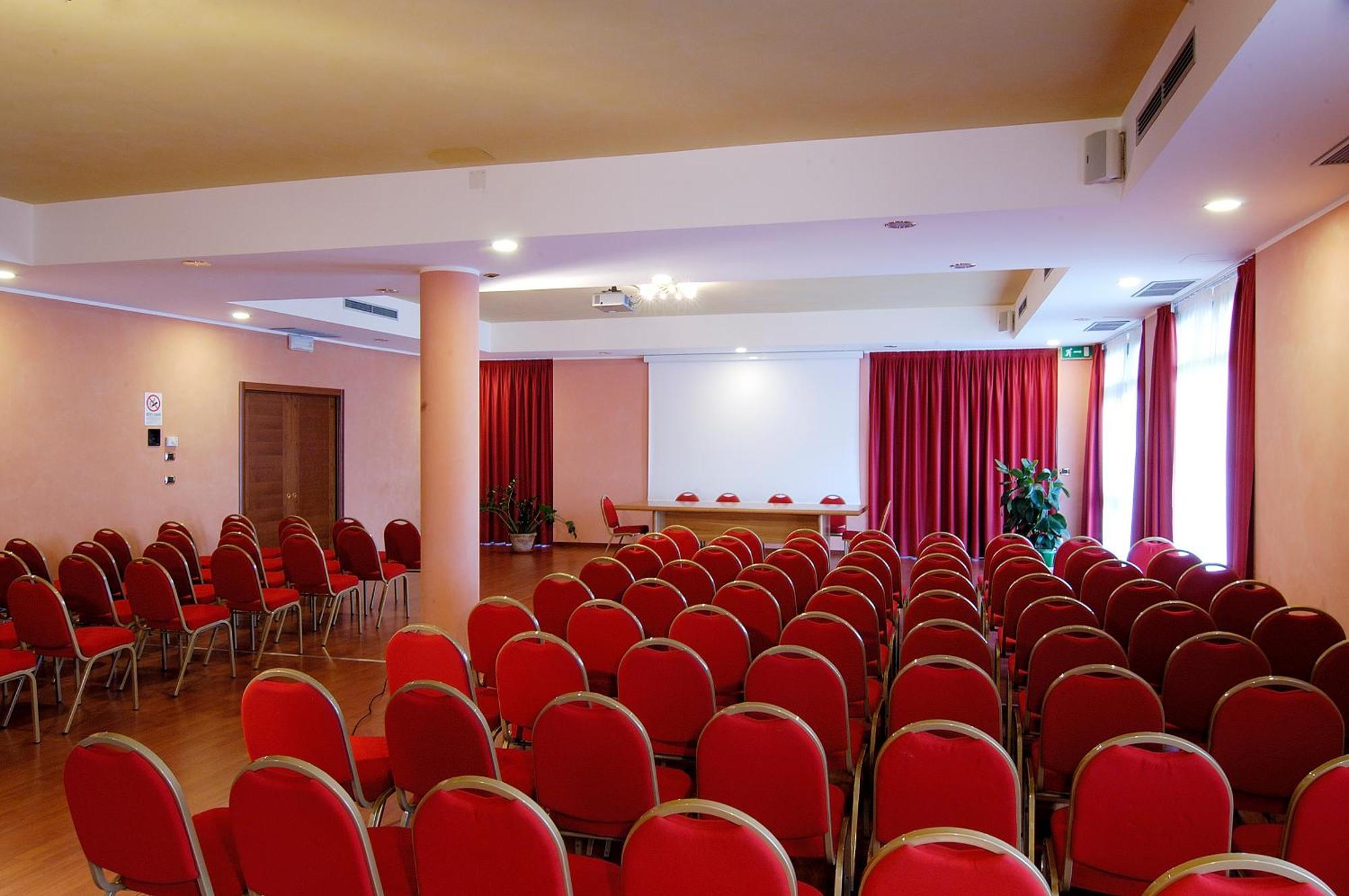 Vald Hotel Val della Torre Esterno foto