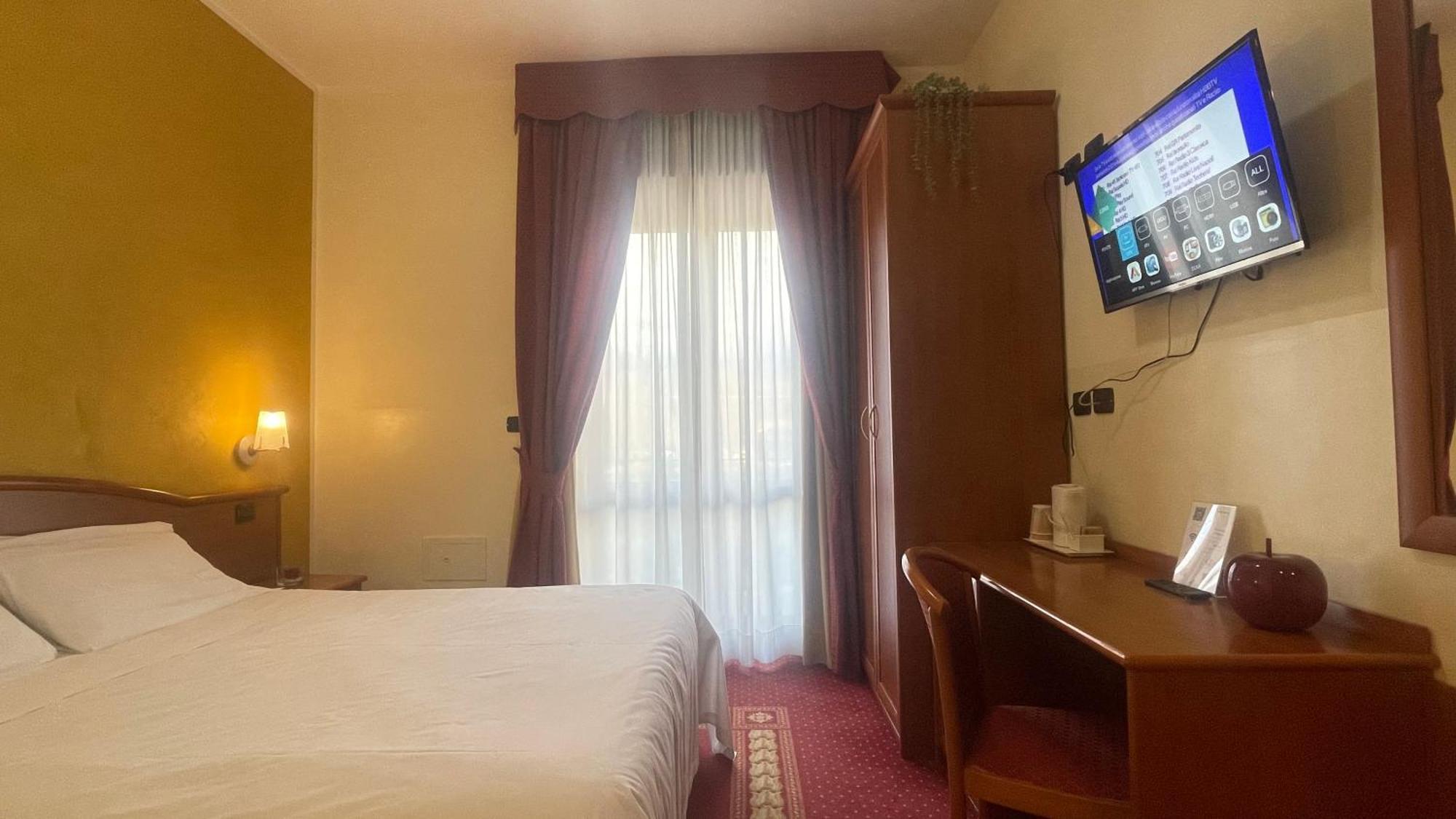 Vald Hotel Val della Torre Esterno foto