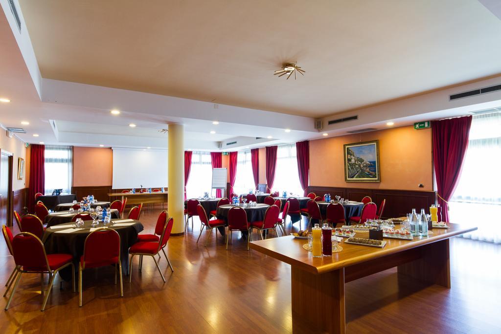 Vald Hotel Val della Torre Esterno foto